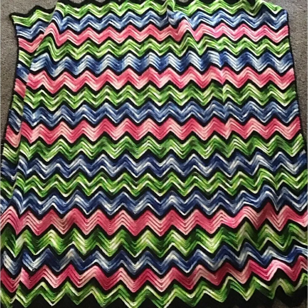 Beautiful Crocheted Chevron Afghan